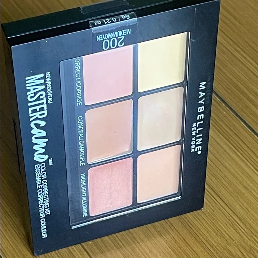 Maybelline Color Correcting Pan Concealer Kit 200 Medium